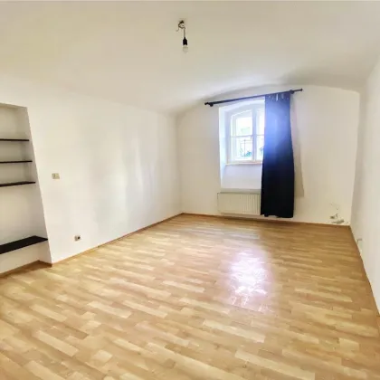 Brockmanngasse! Attraktive 2-Zimmer-Wohnung für Anleger und Singles in Top-Lage - Bild 2