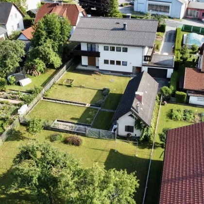 Charmantes Mehrfamilienhaus mit großem Garten und Pool - Bild 3