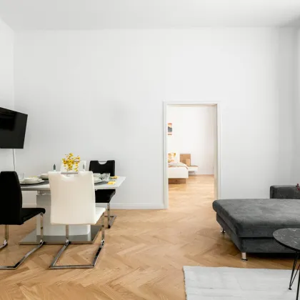 KLASSISCHE ALTBAUWOHNUNG II GROSSE 2 ZIMMER II MODERNE KÜCHE II 9,5m² GROSSES BAD II NÄHE LEIPZIGER PLATZ II U6 JÄGERSTRASSE - Bild 3