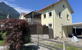 Maisonette Wohnung mit ca. 152 m² mit Balkon und Carport