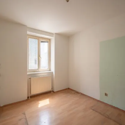 ++AIRBNB++ Renovierungsbedürftige 2-Zimmer Altbauwohnung mit viel Potenzial. - Bild 3