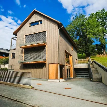 Exklusive 2,5-Zimmer-Maisonettewohnung mit Terrasse im Zentrum von Goldegg - Bild 2