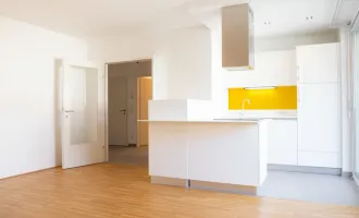 MODERNE 2-Zimmer-Wohnung mit Balkon! HOFSEITIG