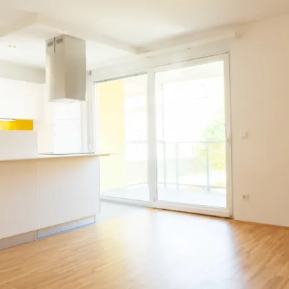 MODERNE 2-Zimmer-Wohnung mit Balkon! HOFSEITIG - Bild 2