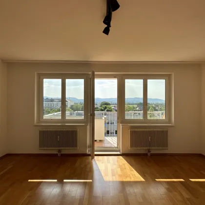 Helle 1-Zimmer Wohnung mit Balkon inklusive Heizkosten & Warmwasser - Bild 2