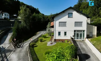 Wohnhaus mit Ausbaupotenzial für eine vermietbare Einheit im angrenzenden Bauernhaus !