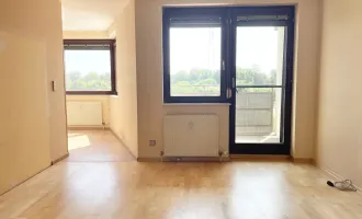 PROVISIONSFREI VOM EIGENTÜMER! SANIERUNGSBEDÜRFTIGE 3-ZIMMER-WOHNUNG MIT LOGGIA!