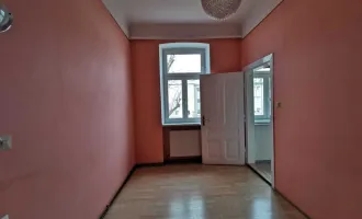 +.+NEU+.+ Sanierungsbedürftige 2-Zimmer Altbau-Wohnung, viel Potenzial!