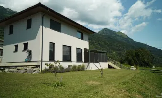 Modernes Einfamilienhaus in Kolbnitz. Luftwärmepumpe. Pergola mit schöner Terrasse.