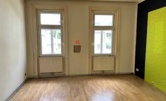 Altbau in zentraler Lage - unweit vom Schloss Schönbrunn - Renovierungspotenzial inklusive!