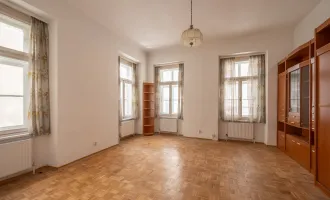 ++BFG4++ Sanierungsbedürftige 4-Zimmer Wohnung, perfekte Lage, toller Altbau!