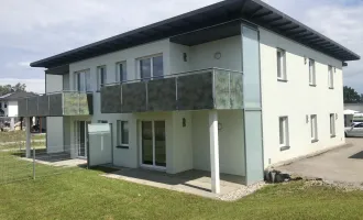 Schöne 3-Zimmer Wohnung mit Loggia und Balkon