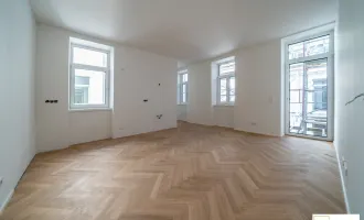 September 2024! Kernsanierte 3-Zimmer Wohnung mit 20qm hofseitigem Balkon und unglaublicher Deckenhöhe