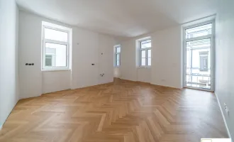 September 2024! Kernsanierte 3-Zimmer Altbauwohnung mit hofseitigem rund 22 qm großem Balkon!