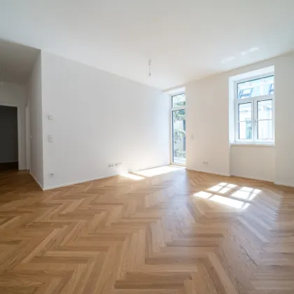 September 2024! Grundsanierte 3-Zimmer Altbauwohnungen mit 22qm hofseitigem Balkon! - Bild 2