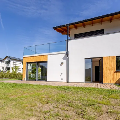 Erstbezug - 3 Zimmer Gartenwohnung mit traumhaften Seeblick und eigenem Badeplatz am Mondsee - direkt am Wasser! PROVISIONSFREI - Bild 2