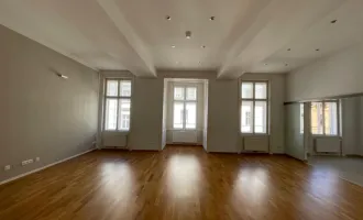 Schöne 4-Zimmer-Altbau Wohnung in zentraler Lage!