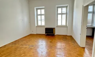 Sanierungsbedürftige 2-Zimmer-Altbauwohnung in sehr guter Lage!