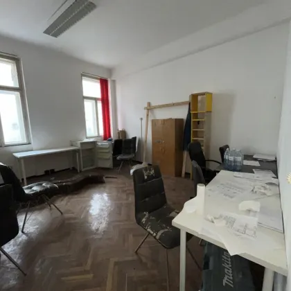 Sanierungsbedürftige 1-Zimmer-Altbauwohnung !! - Bild 2