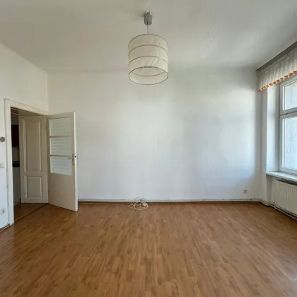 Charmante 2-Zimmer-Altbau-Wohnung in Zentrumsnähe !! - Bild 2