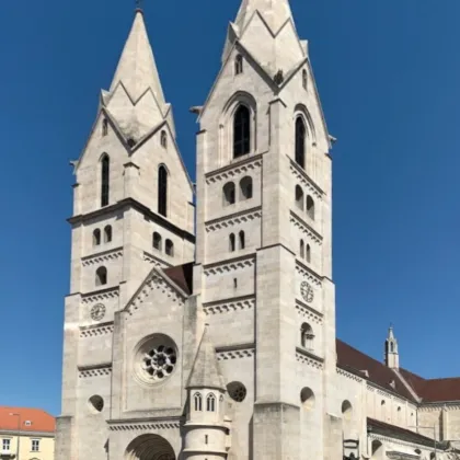 ERSTBEZUG nach Generalsanierung - nahe Fußgängerzone und Landesklinikum - eigener Eingang! - Bild 2