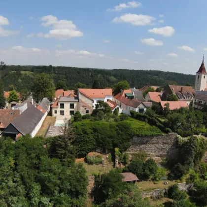 Wohnen im historischen Ensemble auf höchstem Niveau - Bild 3