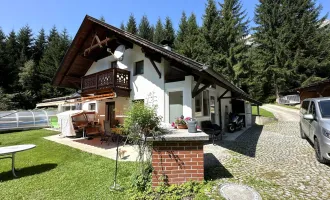 6020 Innsbruck, Hötting ; uriges, gepflegtes, Einfamilienhaus in absoluter Alleinlage mit Swimmingpool ! Ruhelage ! Garage !