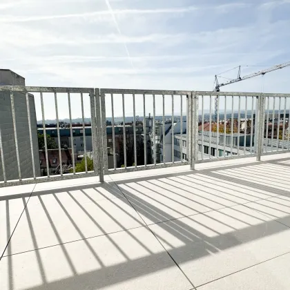 Dachgeschosswohnung mit Traumhaften Fernblick auf die Gloriette Schönbrunn - Bild 3