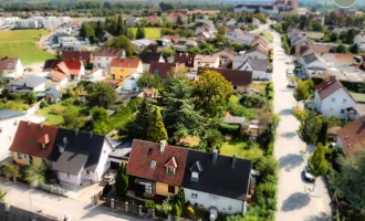 Klassisches Einfamilienhaus mit Sanierungsbedarf und idyllischem Traumgarten – in Top Siedlungslage