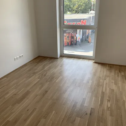 Modernes Wohnen im Herzen von Wiener Neustadt: Luxus-Dachgeschosswohnung mit Balkon für nur 928,30 €/Monat! - Bild 3