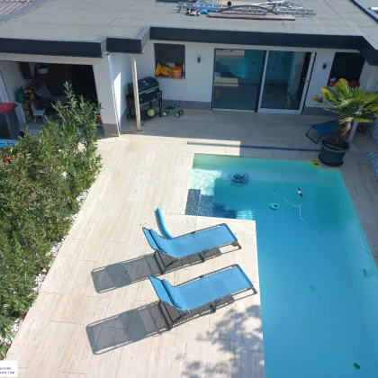 Herrliches Wohnhaus in ruhiger Lage mit Pool! - Bild 3