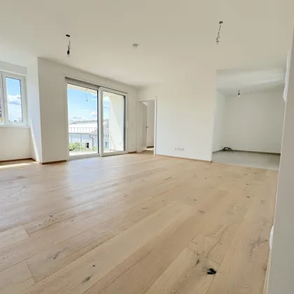 Modernes Wohnen im Grünen: 2-Zimmer Wohnung mit Balkon & Erstbezug in 1220 Wien für nur 325.600,00 €! - Bild 3