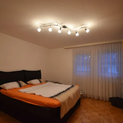 "EUGENDORF - Geräumiges und möbliertes 2 Zimmer Apartment mit Balkon" - Bild 2