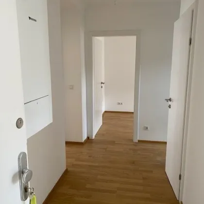 HERVORRAGENDE 3 ZIMMER ANLEGERWOHNUNG im 4. Liftstock - Bild 2