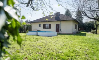 ** Netter Bungalow mit Wintergarten auf großem Grundstück - Direkt beim Schlosspark **