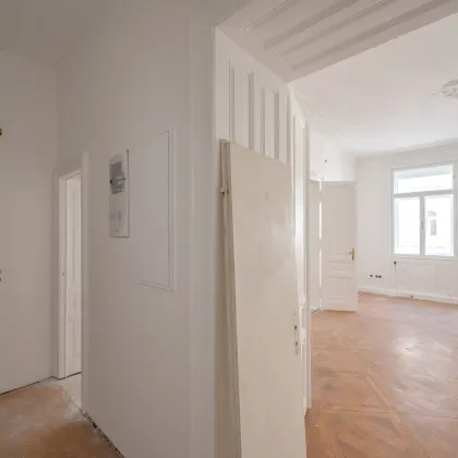 ab Mitte Oktober: sanierte Altbauwohnung mit 2 Badezimmern, kleinem Balkon - Nähe MAK - Bild 3