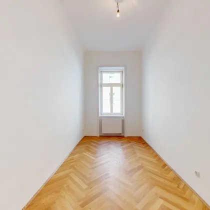 Top-sanierte 3-Zimmer-Altbauwohnung mit Süd-Balkon - Bild 3