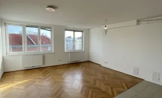 Großwohnung mit 6 Zimmer (Zusammenlegung von 2 Wohnungen) mit verschiedensten Nutzungsmöglichkeiten