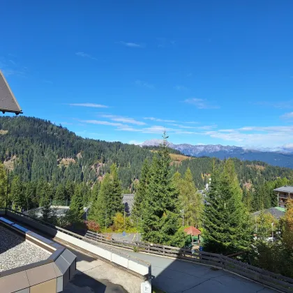 360 TOUR / Rarität: 3-Zimmer-Loggia-Lift-Neubau-Ferienwohnung in bester Aussichtslage im Skigebiet - Nassfeld - Bild 2