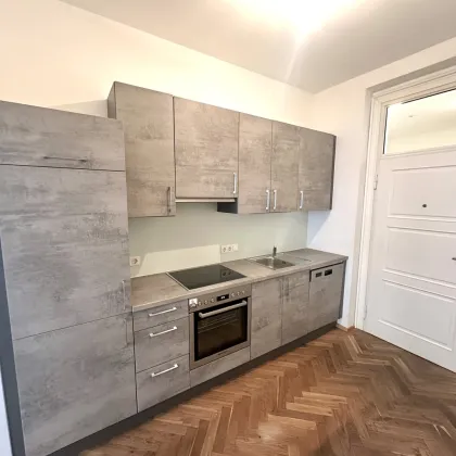 TOP Preis-Leistungsverhältnis mit 16er Charme! Neuwertige 2-Zimmer im sanierten Altbau und toller Raumaufteilung! - Bild 3