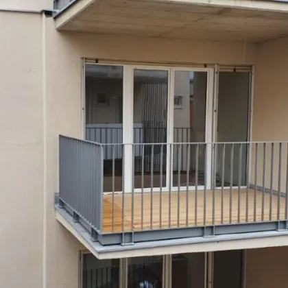 Großzügige 5-Zimmerwohnung + Essküche, 250 Meter vom LENDPLATZ entfernt, Balkon, WG-tauglich - Bild 3