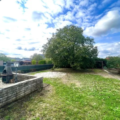 SANIERTES Einfamilienhaus mit viel Potenzial! großer Garten und Terrasse! I weitere Stockwerke möglich I Carport+Garage! I absolute Ruhelage I gute Raumaufteilung - Bild 3