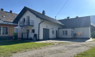 Generalsaniertes Haus mit Gartenhaus und Garten zu kaufen