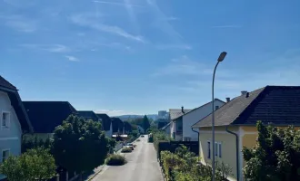 Sehr gepflegte 3 Zimmer-Wohnung in der Rohrer Straße mit Südbalkon!