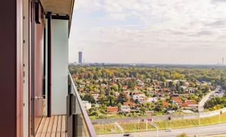 TrIIIple Tower – Stilvolle möblierte 2-Zimmer-Balkonwohnung