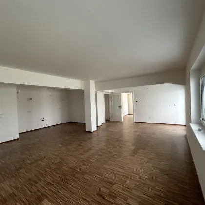 Extravagante, coole moderne und vor allem leistbare 4 Zimmer Wohnung in der Weststeiermark mitten in den Weinbergen - 8113 St. Bartholomä - Bild 3