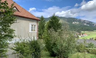 Traumhaftes Potenzial: Renovierungsbedürftiges Haus mit Bergblick in Grünbach am Schneeberg!