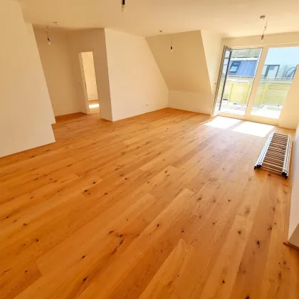 Riesenterrasse zum Zwergenpreis! 4 Zimmer + Luftwärmepumpe + Grünblick + Komplett hofseitig + Riesige Terrasse + TOP Neubau + Tiefgarage im Haus + Perfekte Raumaufteilung! - Bild 3