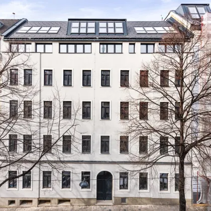 Einzigartige Stadtwohnung mit gemütlicher Dachterrasse und Panoramafenstern [A\\] - Bild 3