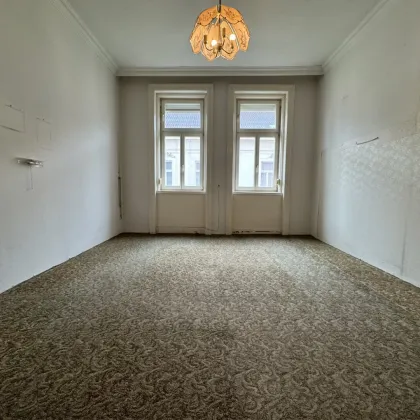 Sanierungsbedürftige 1-Zimmerwohnung  in traumhaften Stilaltbau - Bild 2